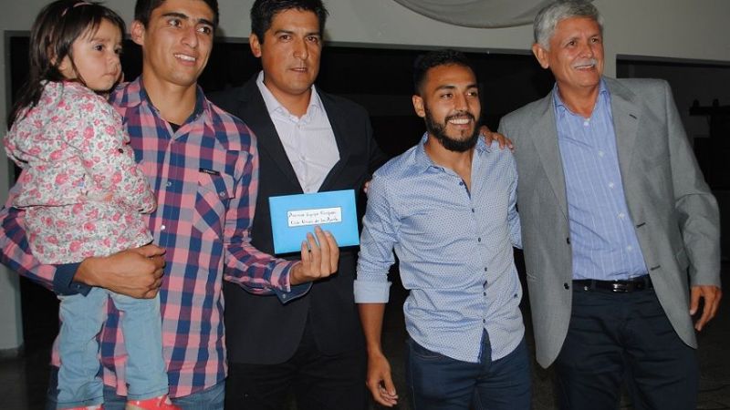 Gran festejo de Unión de La Puerta como campeón de la Ambateña