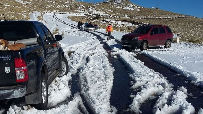 Rescate de Defensa Civil en el Cerro Ancasti