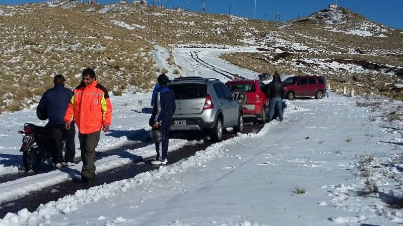 Rescate de Defensa Civil en el Cerro Ancasti