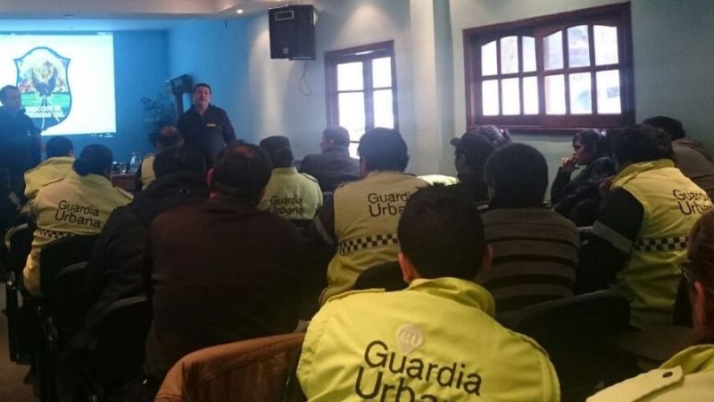 Capacitan a agentes de la Guardia Urbana Municipal