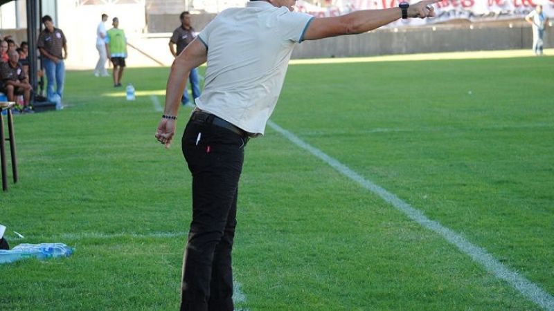 “Poli” con Peñarol en el “Coloso”, y Villa Cubas ante Mitre en Salta