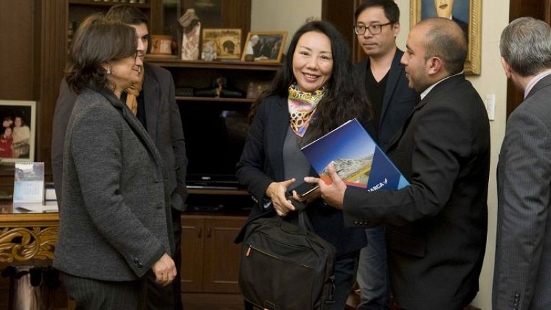 La gobernadora recibió a funcionarios nacionales y empresarios chinos