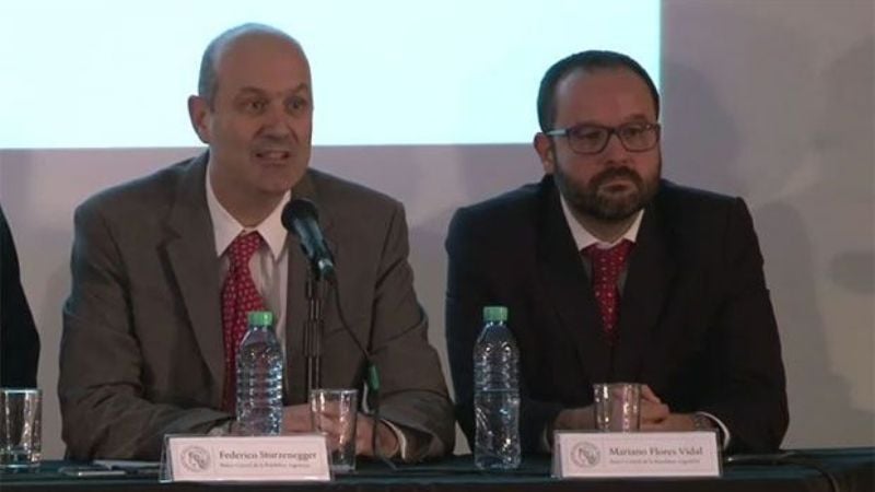 Sturzenegger presentó el plan de Política Monetaria