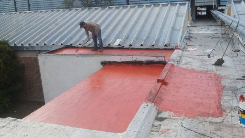 Reparación de techos en el Hospital San Juan