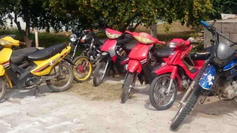 Secuestran 10 motocicletas en operativo de control vehicular