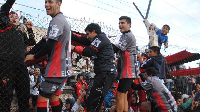 Sigue la leyenda de Ibáñez y Defensores pasó a la final del Federal “C”