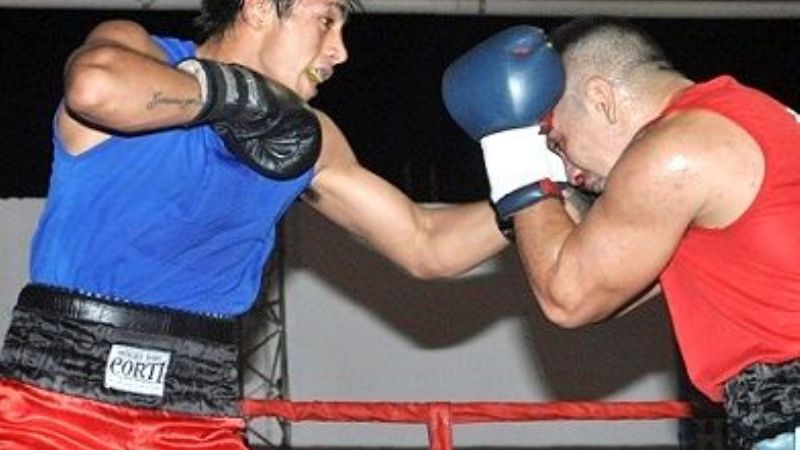 Contundente victoria de “Metralleta” Chayle en “Duelo de campeones”