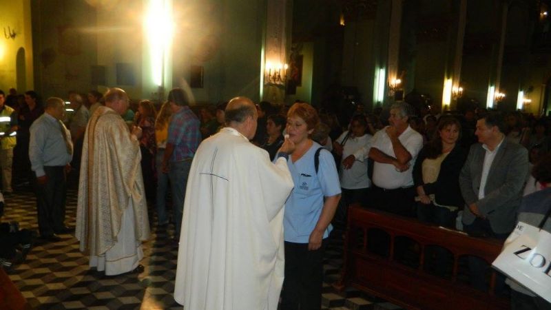 Trabajadores de la Salud‏ rindieron homenaje a la Virgen