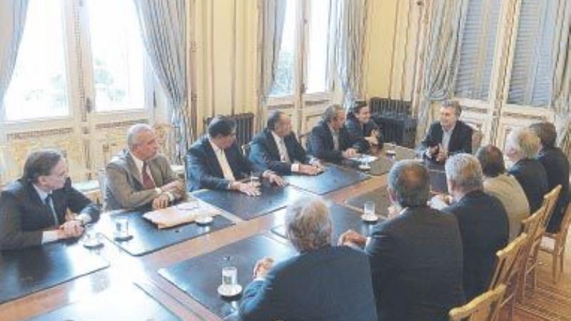 Macri les avisó a los senadores que terminó la suba de tarifas