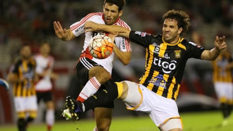 River cortó la mala racha con 6 goles y revive el sueño “copero”