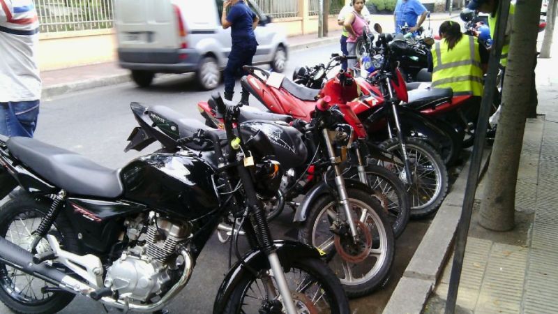 Un total de 35 motos al corralón