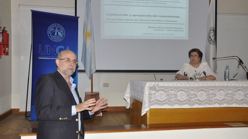 “Si no hay proyección de la ciencia a la sociedad, hacemos la tarea a la mitad”