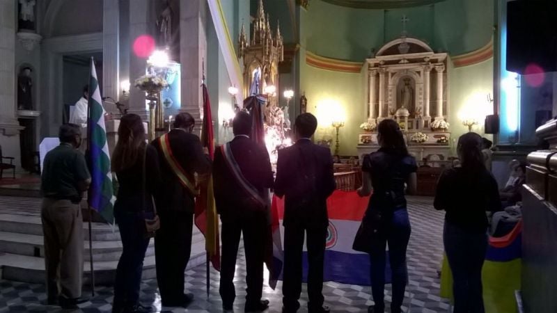 Las colectividades y los pueblos originarios rindieron su homenaje a María