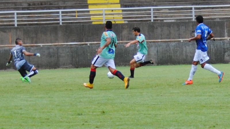 San Lorenzo de Alem logró un triunfo que lo aleja del descenso