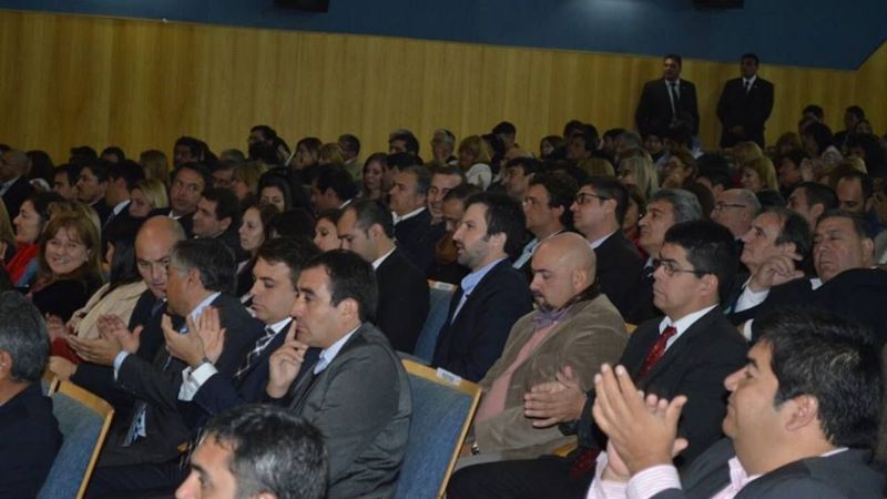 La gobernadora anunció pase a planta de contratados