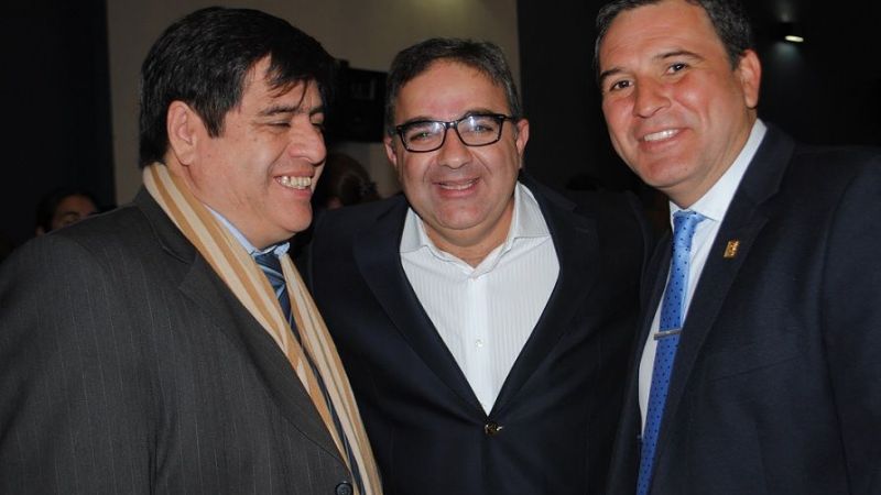 La planta permanente para los contratados se robó los aplausos