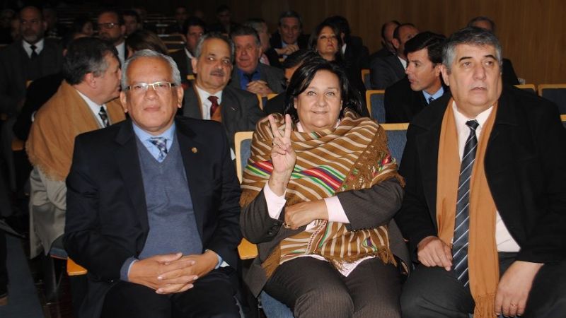 La planta permanente para los contratados se robó los aplausos