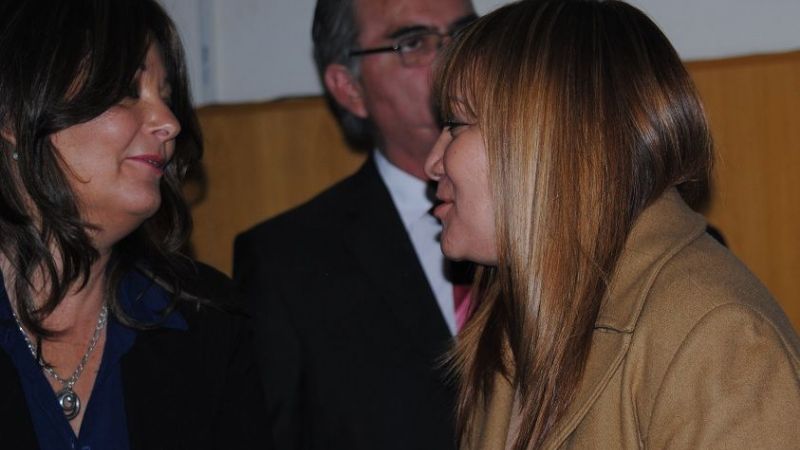 La planta permanente para los contratados se robó los aplausos