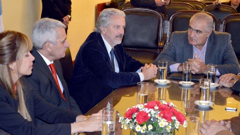 El vicegobernador se reunió con especialistas de seguridad vial de Córdoba