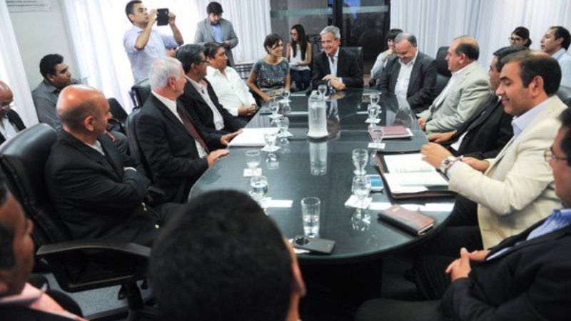 Intendentes se reunen con autoridades nacionales