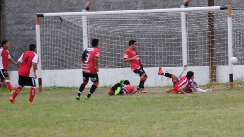 Triunfos de Villa Dolores y Juventud Unida en Las Chacras