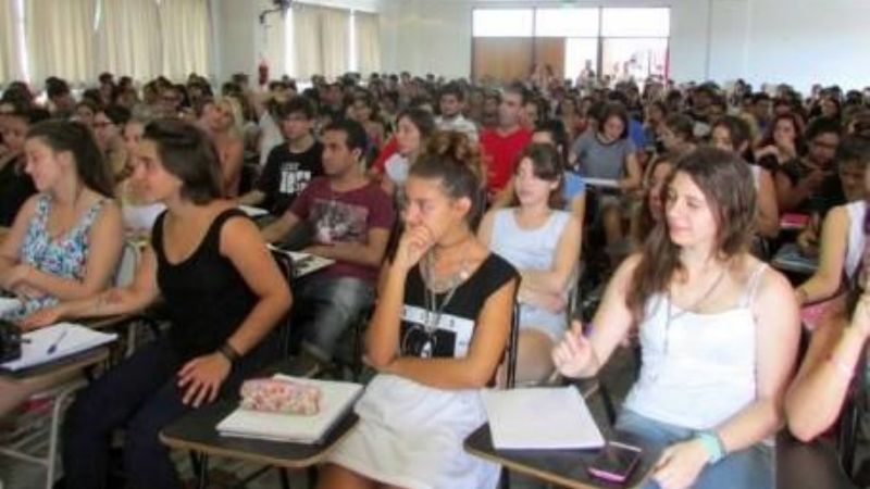 Un juez declaró inconstitucional el acceso libre a la universidad
