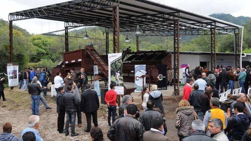 La Gobernadoora habilitó una nueva planta procesadora de nuez
