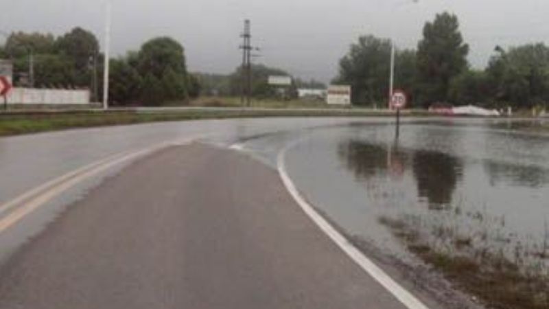 Rutas 21 y 27 solo transitable para camionetas y rodados pesados