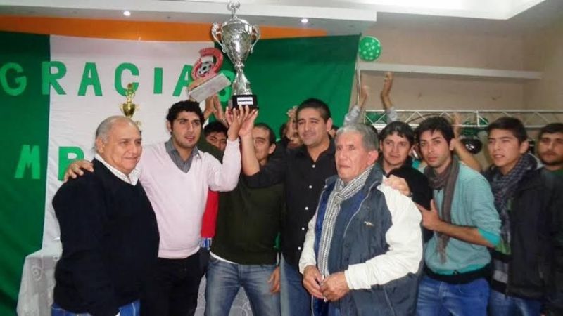 El Club La Higuera agasajó a sus jugadores de 1ra. y 2da. división