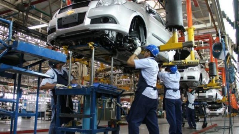 Para FIEL, cayó 6,1% la industria durante abril