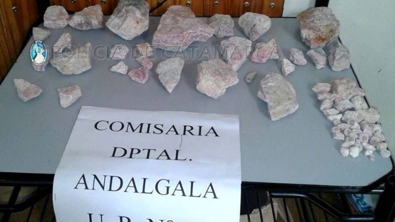 Secuestran 18 kilos de piedras rodocrosita en Andalgalá