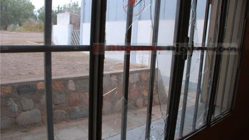 Menores causaron daños en una escuela de Fiambalá