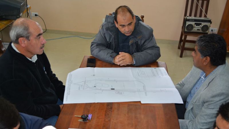 Se acordó la construcción de nueva traza de la RNNº 40 y la universidad en Belén