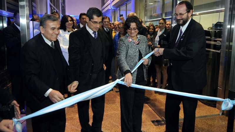 La Gobernadora en la inauguración de la banca electrónica del Nación
