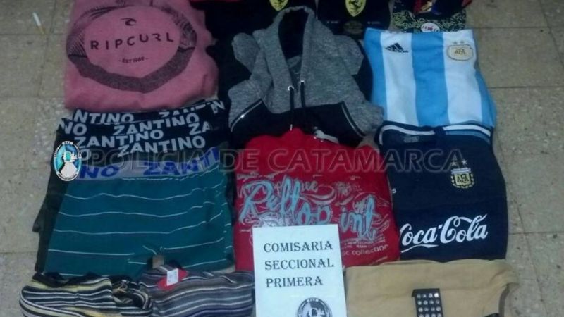 Robó prendas de vestir y lo demoraron
