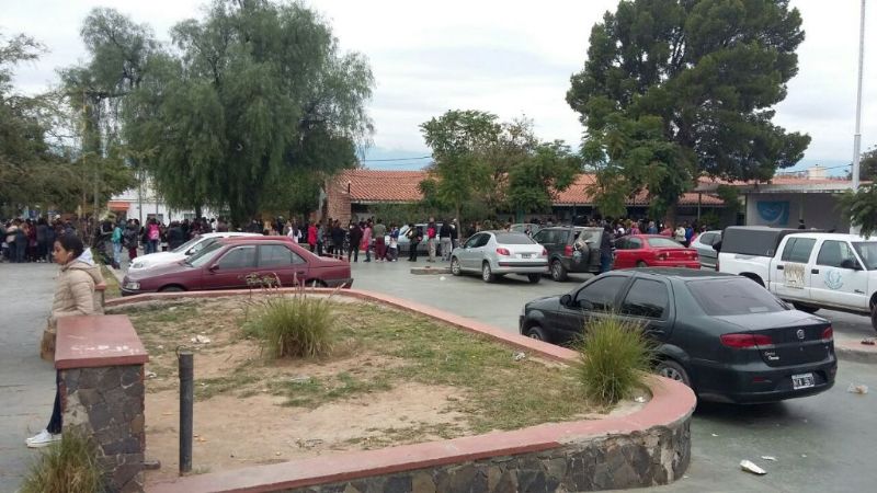 Gripe: Interminable cola para vacunarse