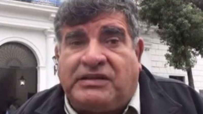 Sánchez dice que desde Educación “siguen” a los docentes