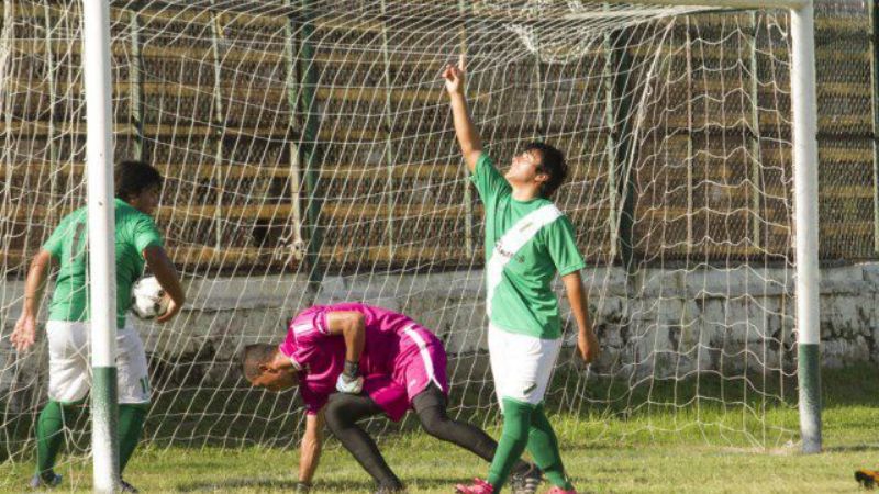 Defensores, Estudiantes y Ferro por un puesto en las semifinales