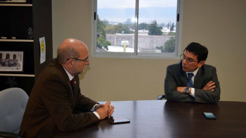 Coordinan acciones para implementar oferta educativa universitaria en FME