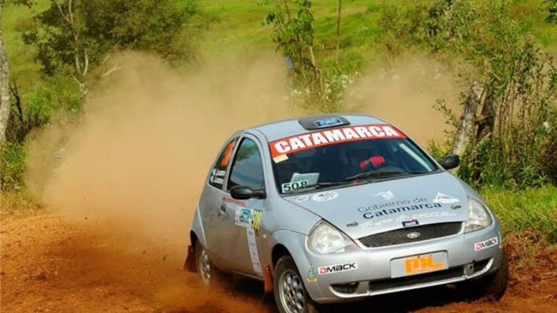 Los hermanos Miguel y Roberto Lozano llegan triunfantes a Catamarca