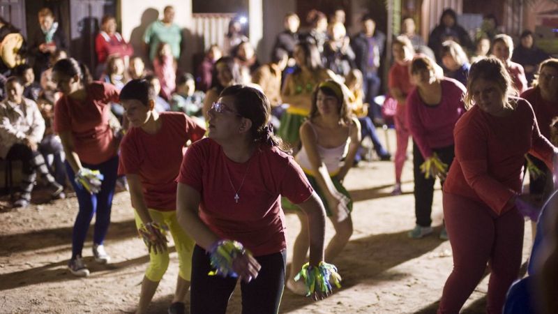 Suspenden muestra de danzas