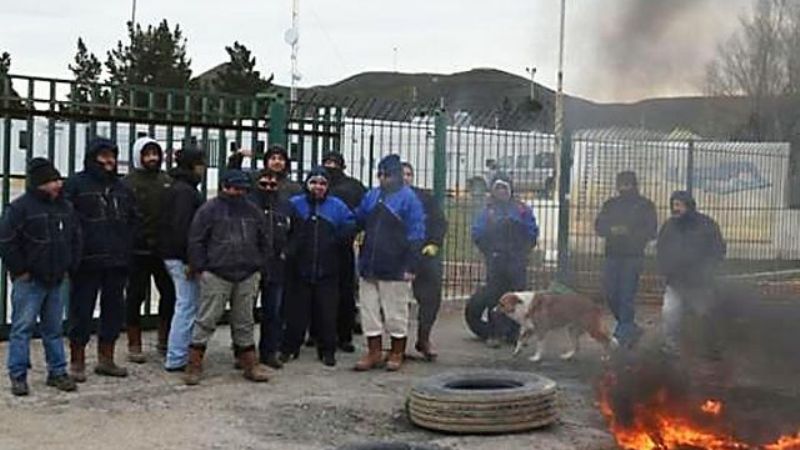 Paro de petroleros frenó producción de YPF en Chubut y en Santa Cruz