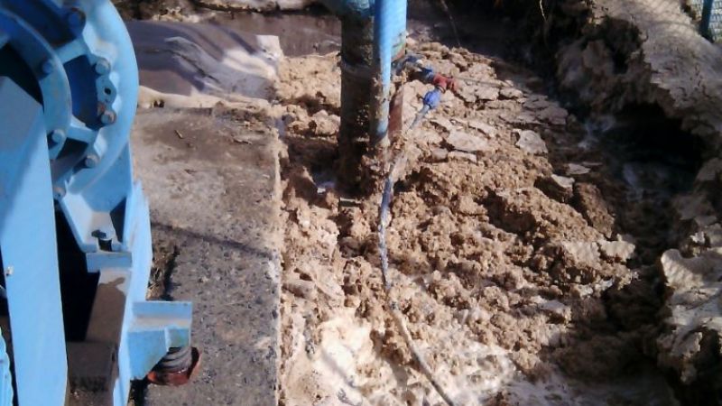 Rotura caño de impulsión afecta a varios sectores de la ciudad