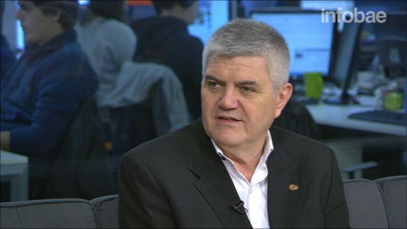 Brunello: "la gente ya no pide postre ni segunda gaseosa"