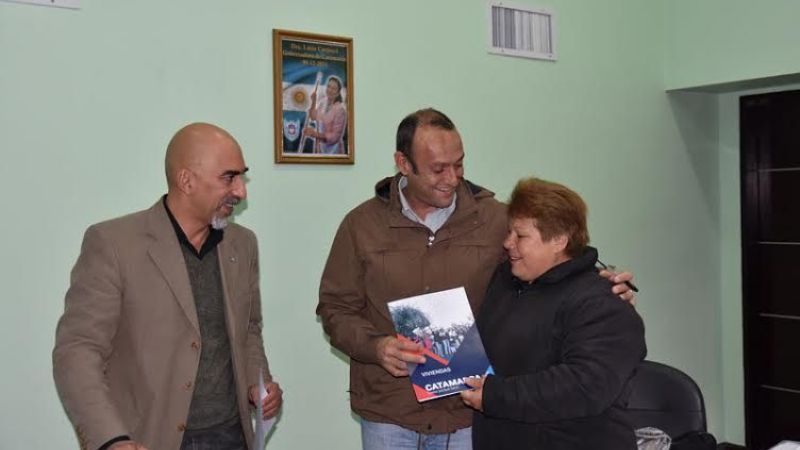 Otra familia beneficiada por las viviendas Sol Hábitat