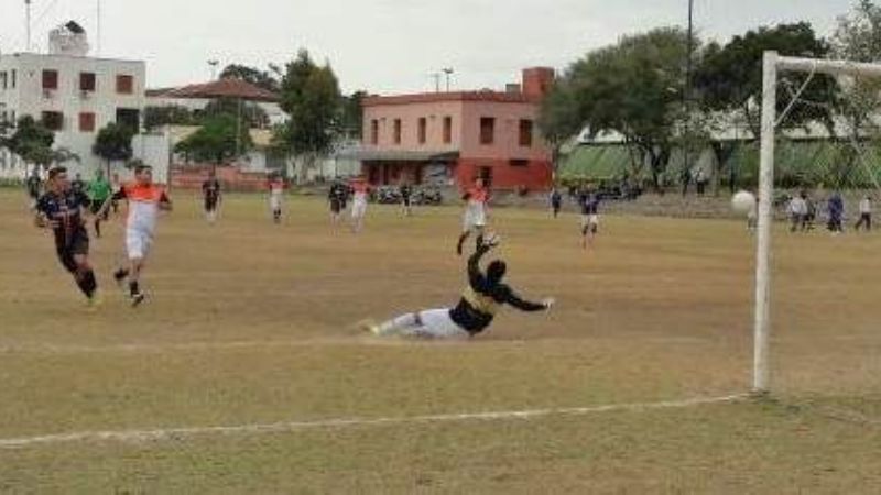 Aston Birra venció a Elegidos y lo alcanzó en la cima de la “B”