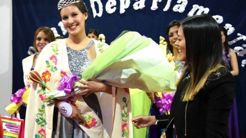 FME tiene a su candidata a Reina del Poncho 2016