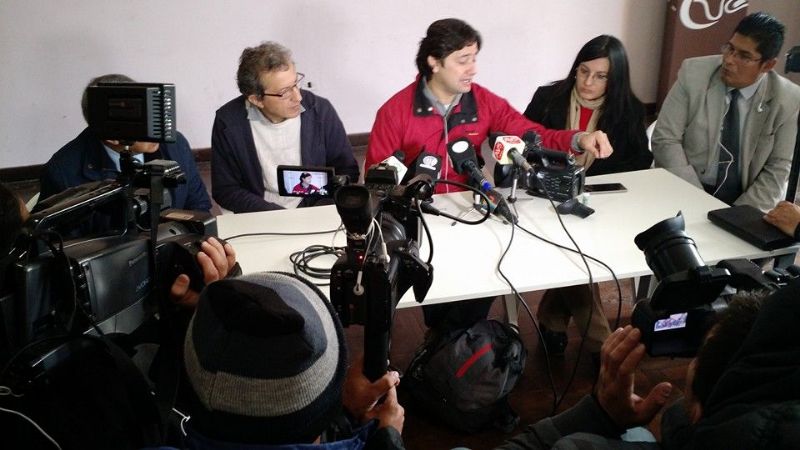 Amplio repudio a la agresión policial a un camarógrafo