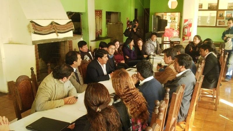 Coordinan con intendentes para la organización de la Feria de la Llama