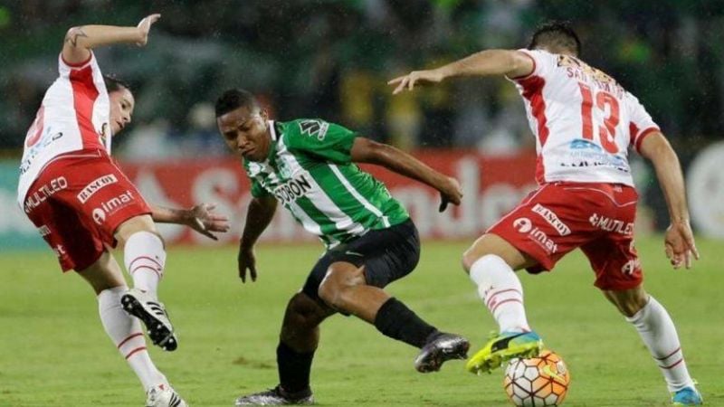 A Huracán lo eliminó un pésimo arbitraje y Nacional de Medellín